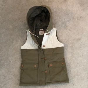 Burton vest